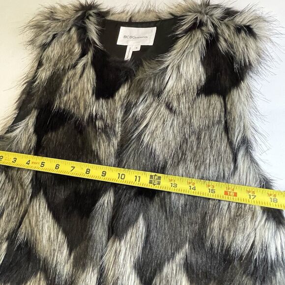 BCBG Faux Fur Women’s Vest Multicolor Old Money- M - Picture 5 of 11
